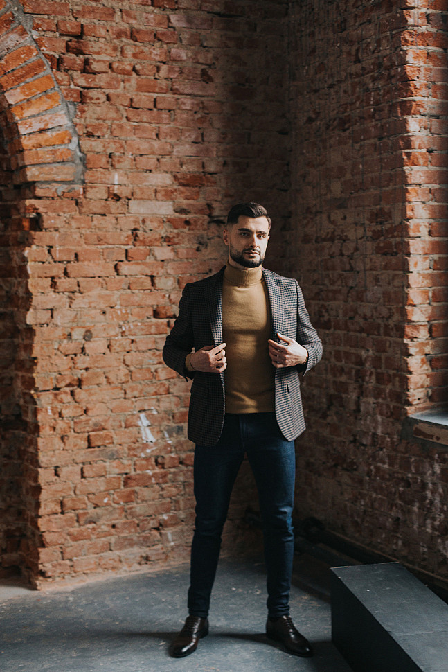 Мужской непарный пиджак с джинсами