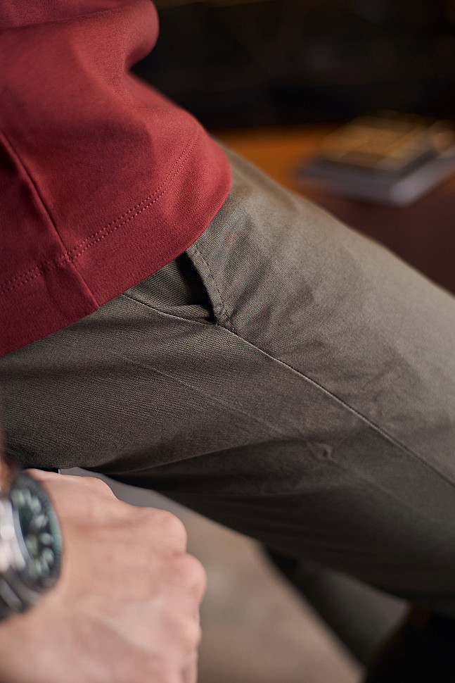 Мужская футболка с джинсами