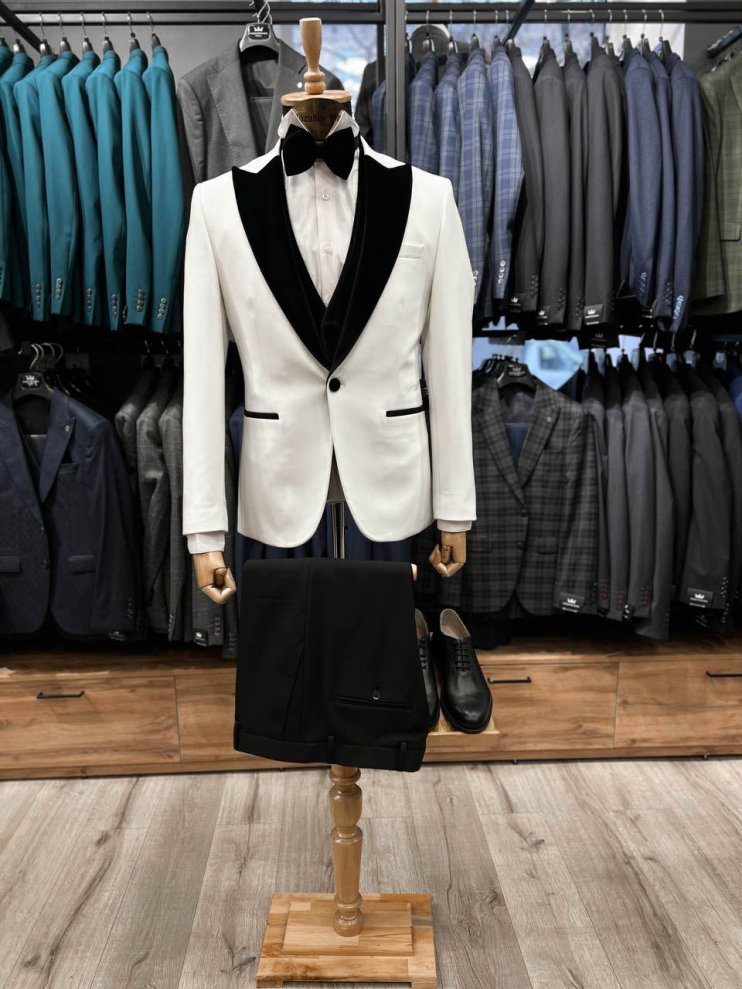 Смокинг MAZALTOVMAN 3-ка Premium Белый